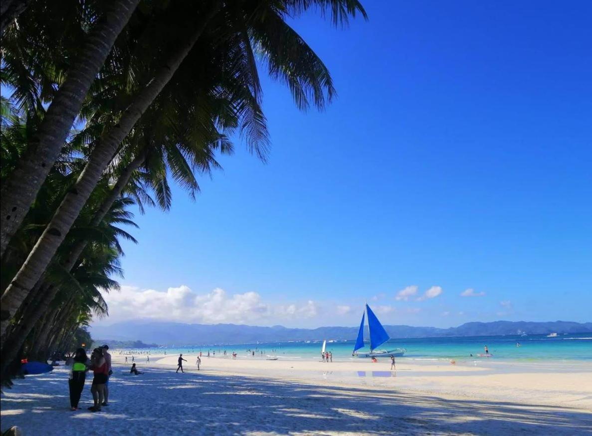 Boracay Coco Huts Hotel Balabag  Exterior photo