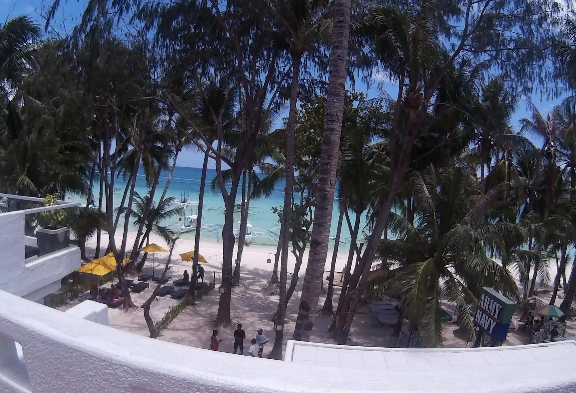 Boracay Coco Huts Hotel Balabag  Exterior photo